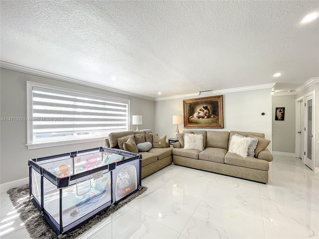 House in Miami, Florida, United States 5 - 16368001