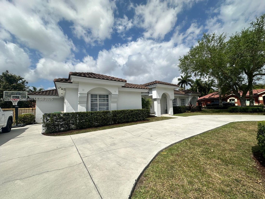 House in Miami, Florida, United States 4 - 16367813