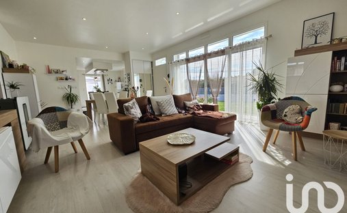 Castle for Sale in Challans, Pays de la Loire, France