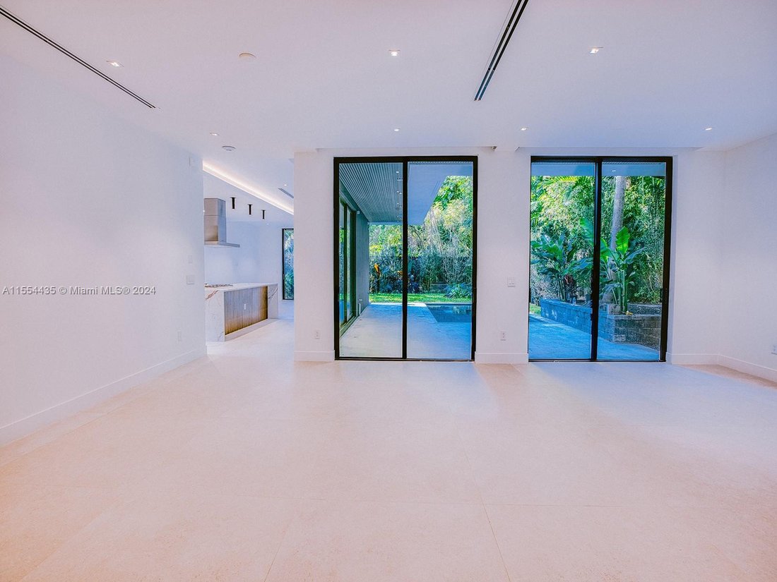 House in Miami, Florida, United States 4 - 16366265