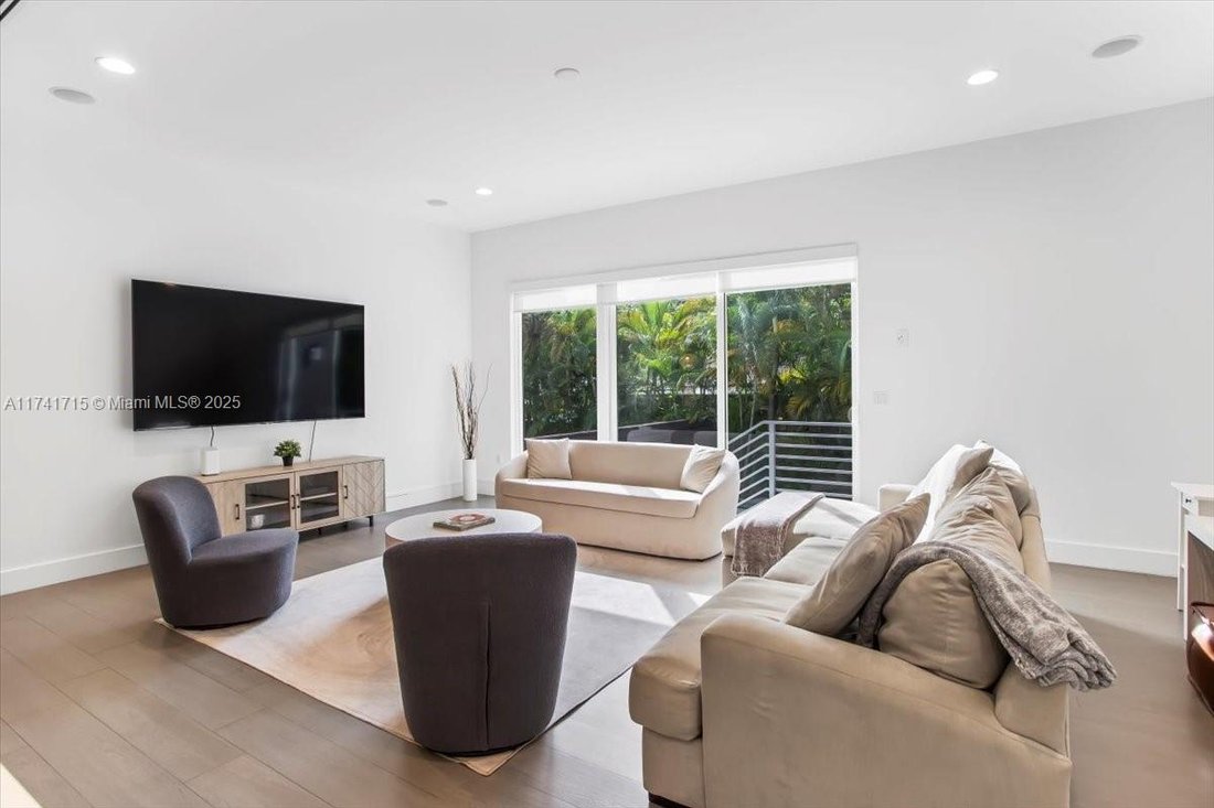 Townhouse in Miami, Florida, United States 4 - 16366246