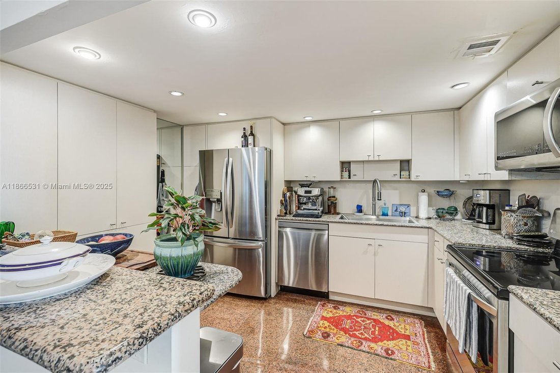 Condo in Miami, Florida, United States 4 - 16367941