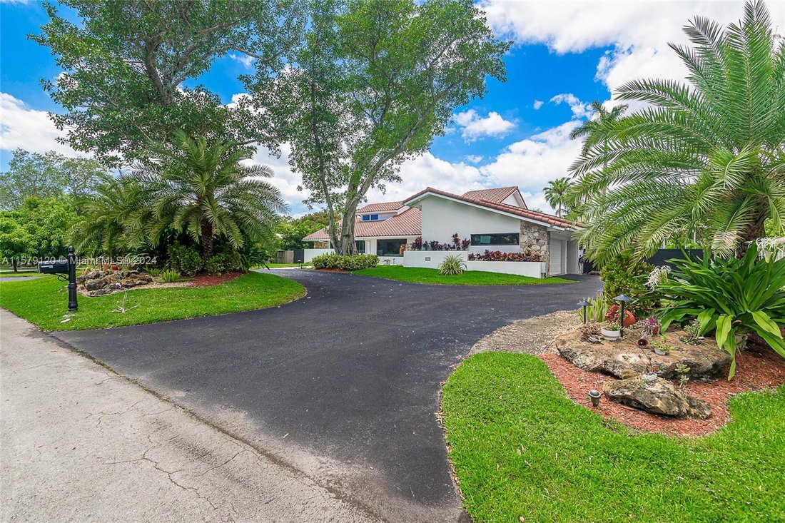 House in Miami, Florida, United States 4 - 16366432