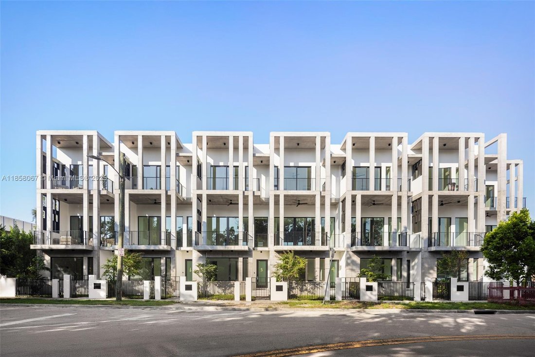 Townhouse in Miami, Florida, United States 2 - 16368146