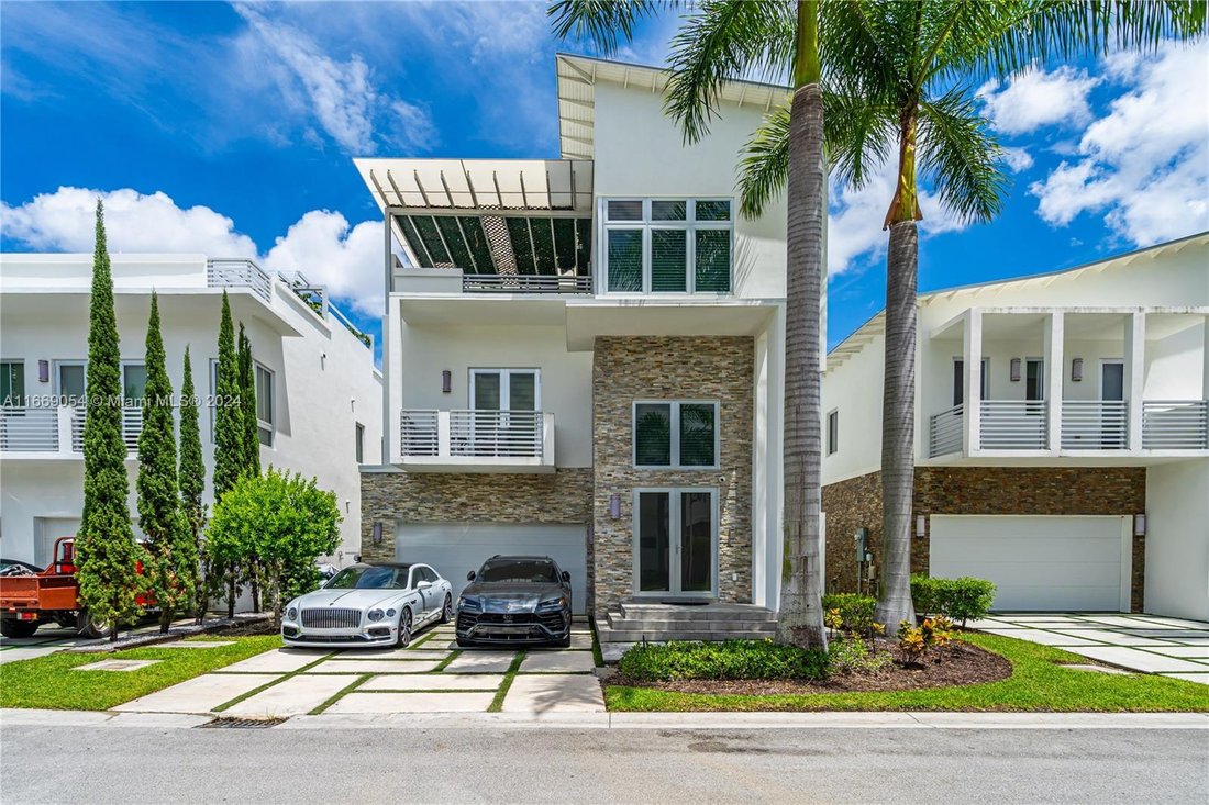 House in Miami Springs, Florida, United States 1 - 16366072
