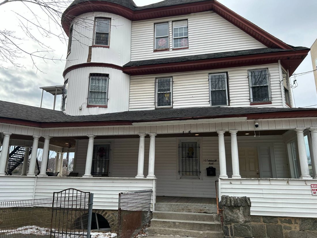 Apartamento en Yonkers, Nueva York, Estados Unidos 1 - 16367260