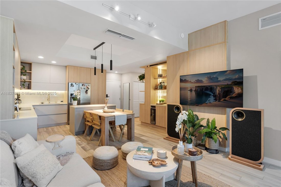 Condo in Miami Beach, Florida, United States 2 - 16367868