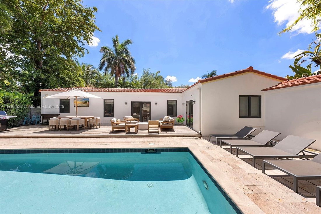 House in Miami, Florida, United States 3 - 16367838