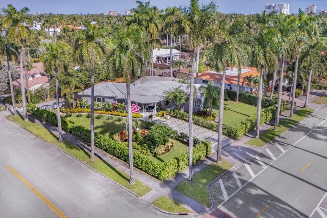 House in Hollywood, Florida, United States 2 - 16366639