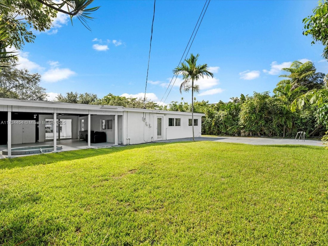 House in North Miami Beach, Florida, United States 4 - 16366959
