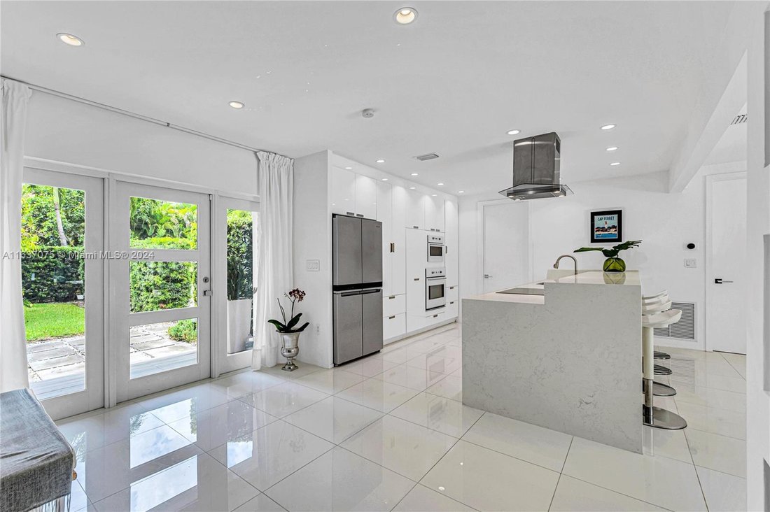 House in Miami, Florida, United States 5 - 16366292