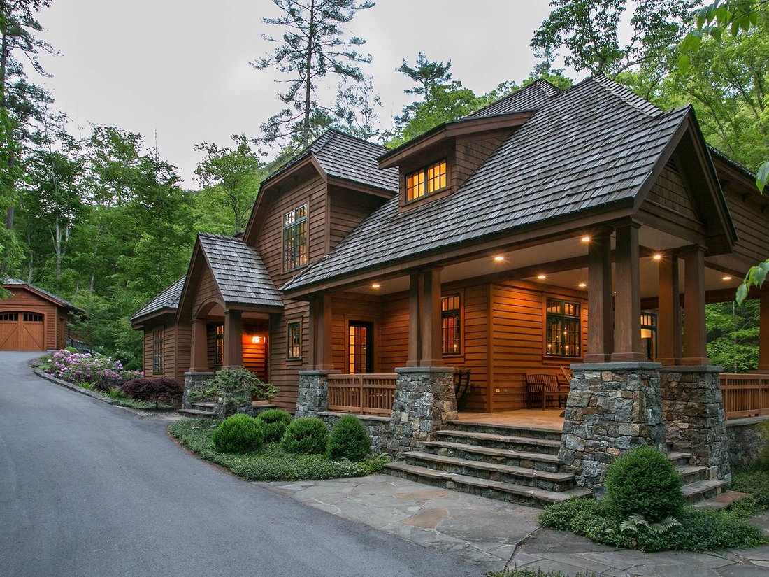 House in White Sulphur Springs, West Virginia, United States 2 - 16366943