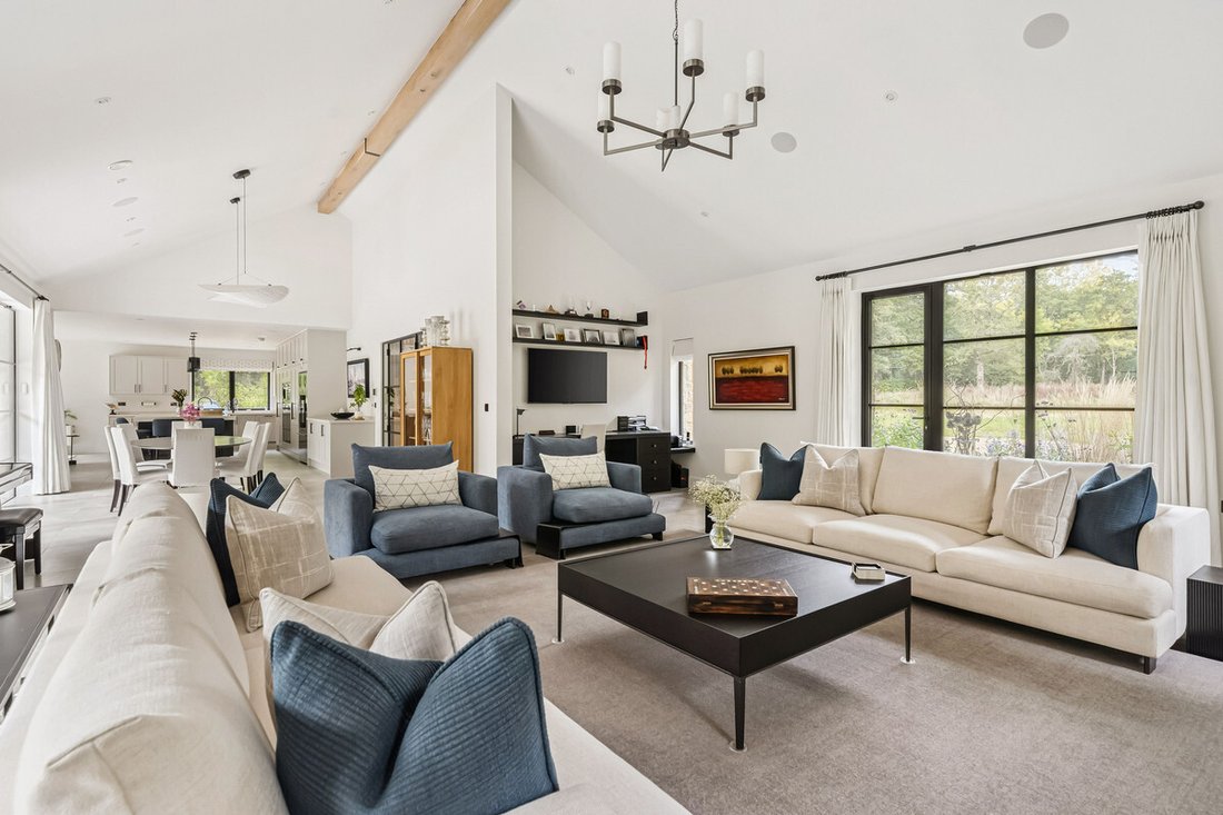 House in Hawks Hill, Fetcham, England 2 - 16372141