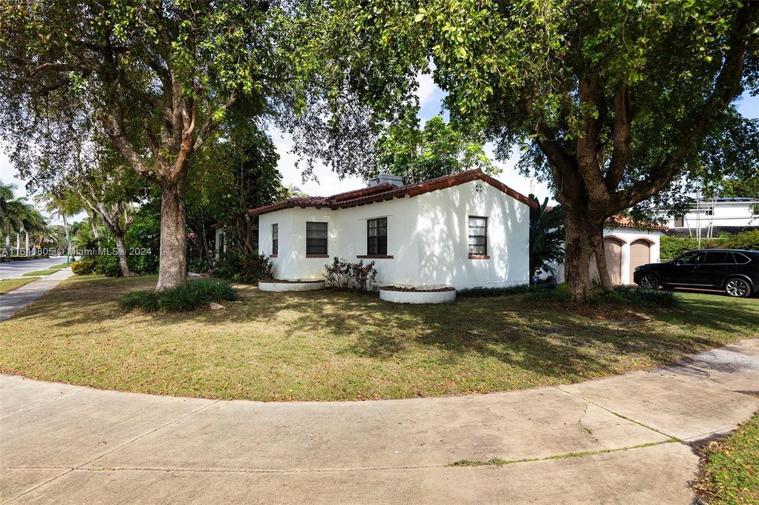 House in Miami, Florida, United States 5 - 16366346