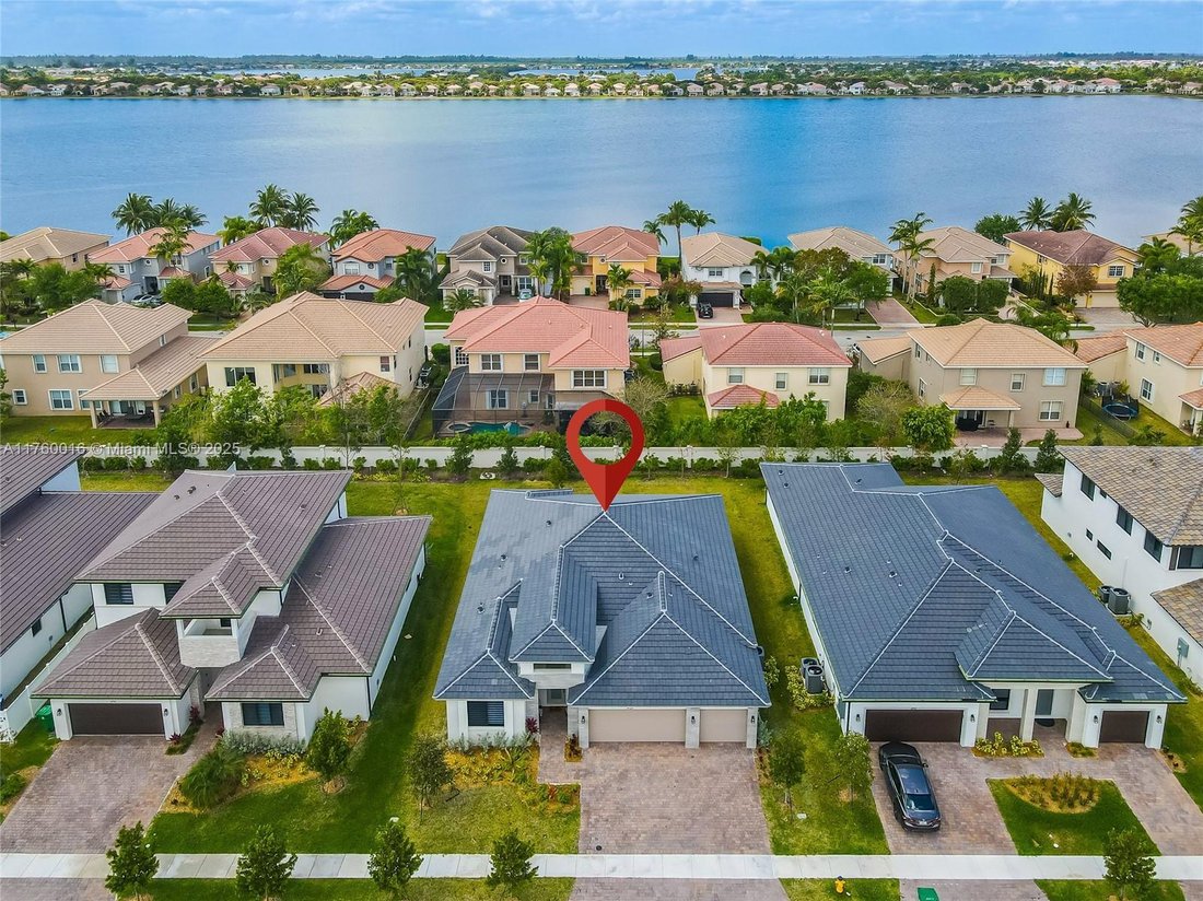 House in Miramar, Florida, United States 2 - 16367720