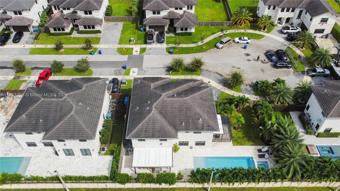 House in Miami, Florida, United States 5 - 16366429
