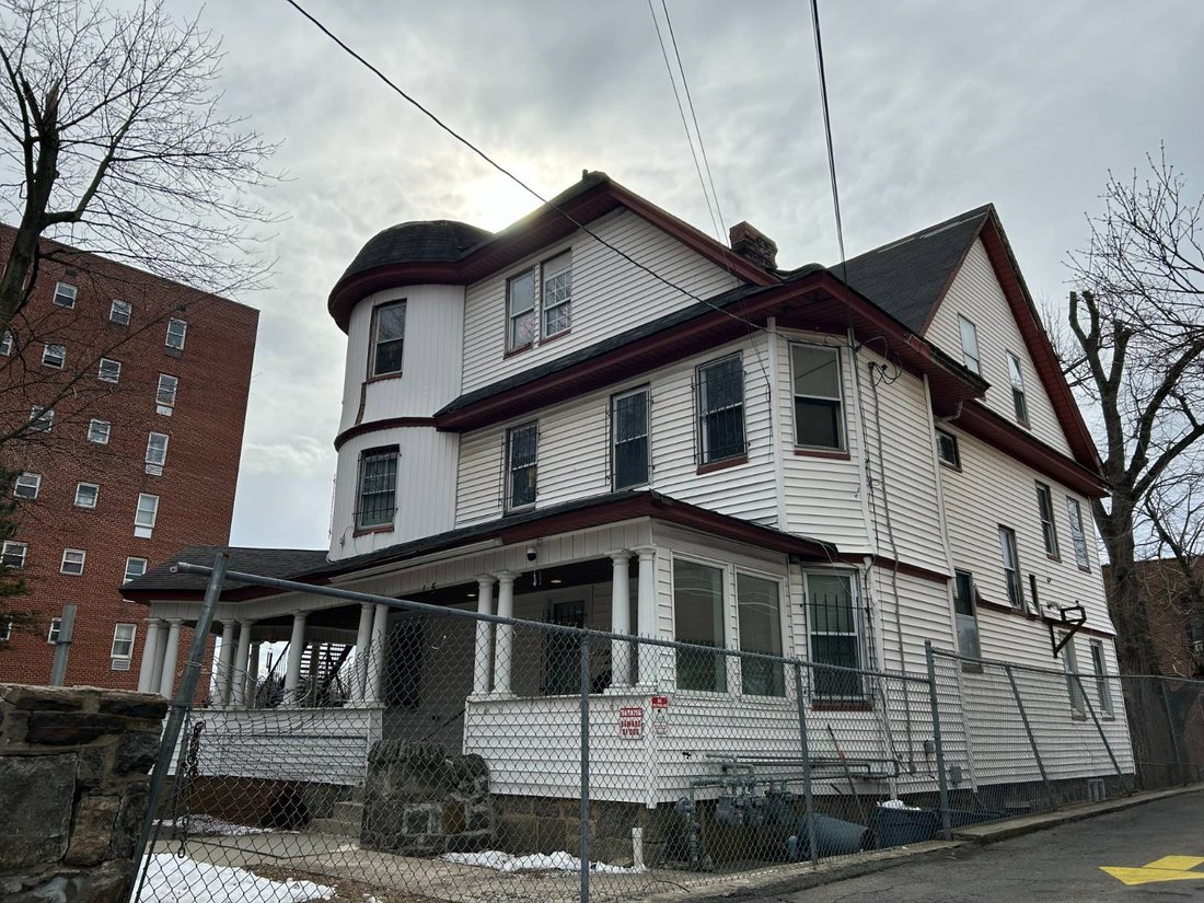 Apartamento en Yonkers, Nueva York, Estados Unidos 2 - 16367260