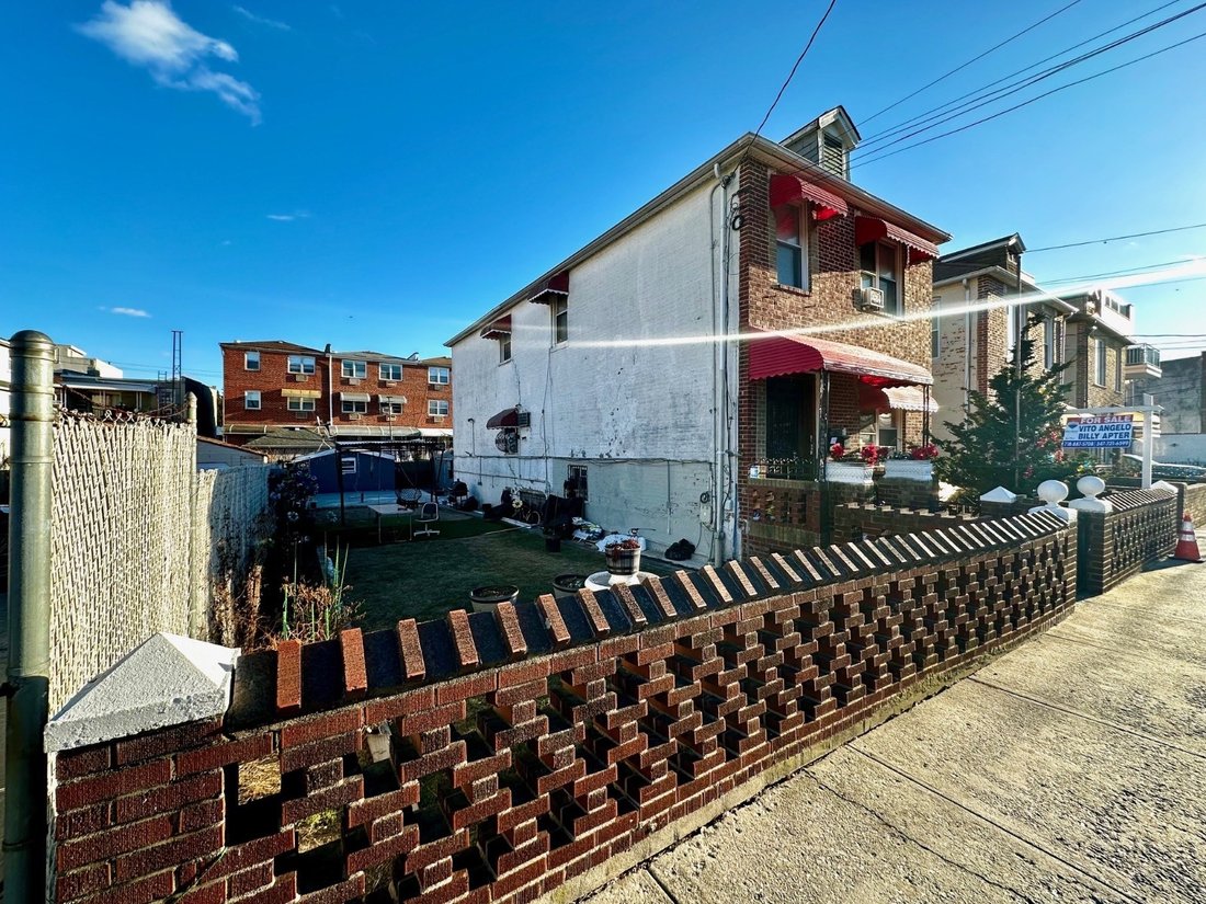 House in New York, New York, United States 4 - 16366239