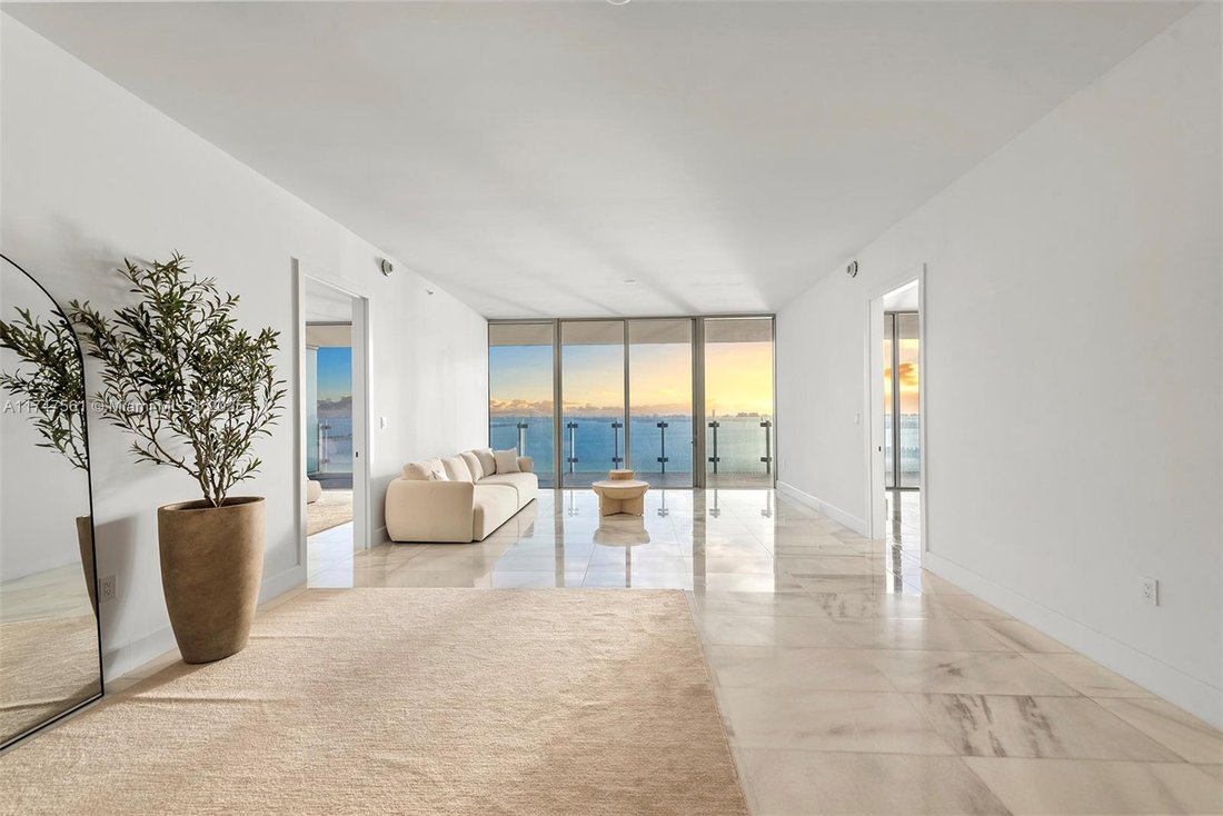 Condo in Miami, Florida, United States 2 - 16367048