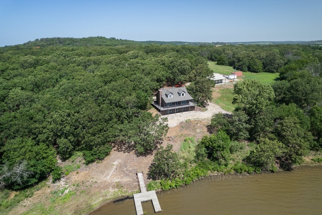 House in Havana, Kansas, United States 2 - 16366447