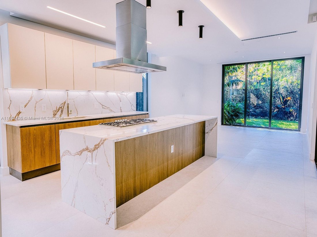 House in Miami, Florida, United States 5 - 16366265