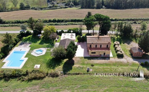 House in San Giovanni d'Asso, Tuscany, Italy 1