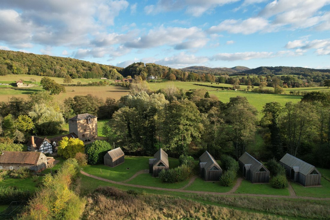 Cradley, England 1 - 16372135