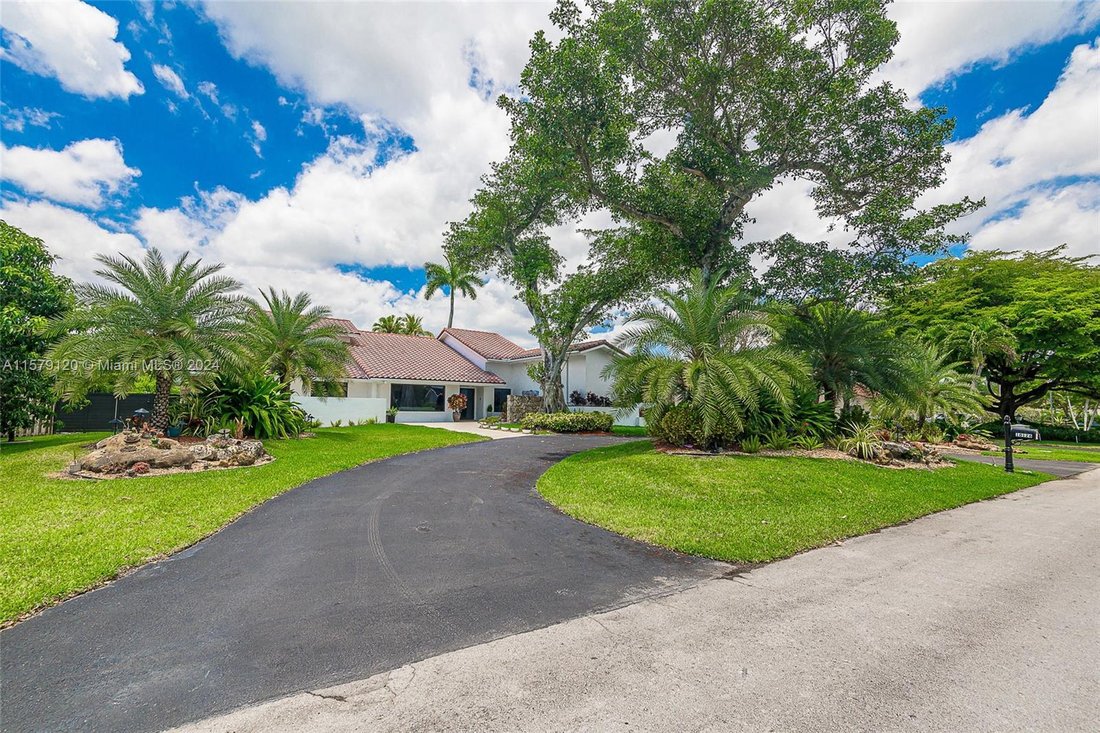 House in Miami, Florida, United States 3 - 16366432