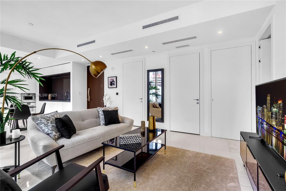 Condo in Miami, Florida, United States 2 - 16368107