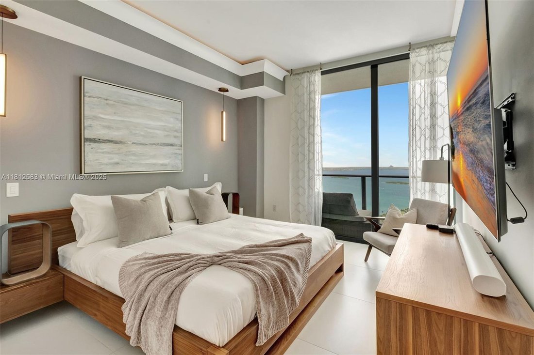Condo in Miami, Florida, United States 1 - 16368095