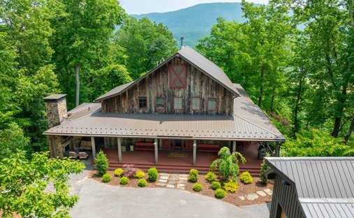 House in White Sulphur Springs, West Virginia, United States 1