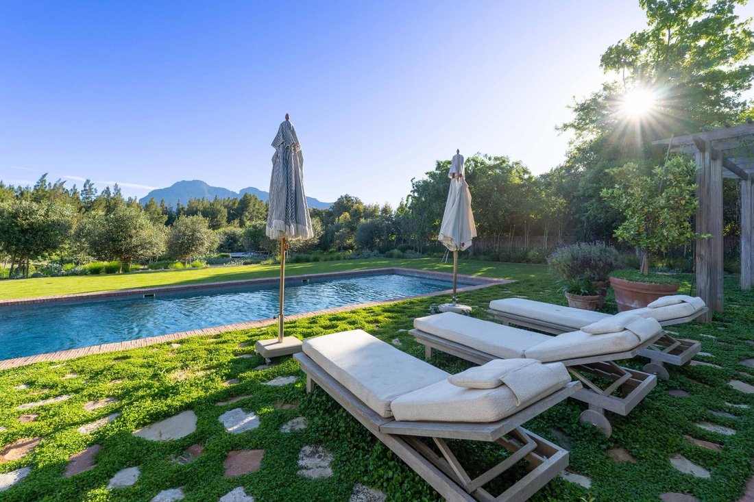 House in Paarl, Western Cape, South Africa 5 - 16372122