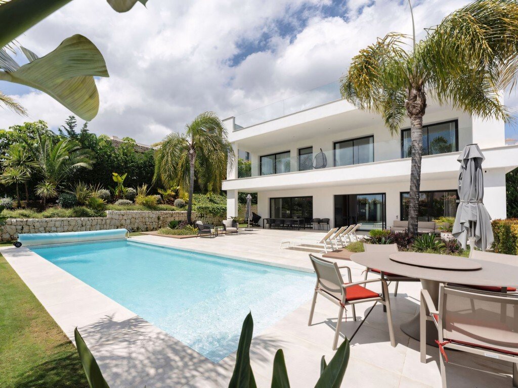 Villa in Puerto Banus, Marbella, Spain 1 - 16372172