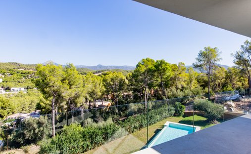 Villa in Santa Ponsa, Balearic Islands, Spain 1