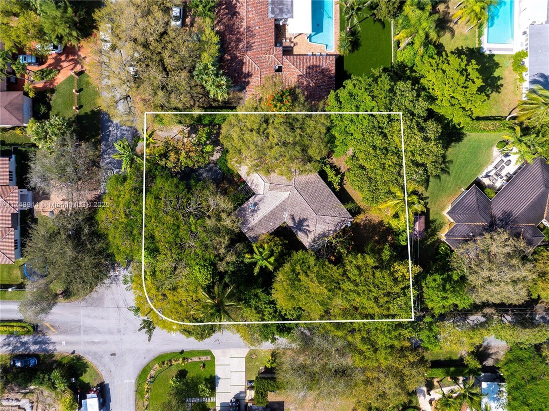 House in Miami, Florida, United States 1 - 16366384