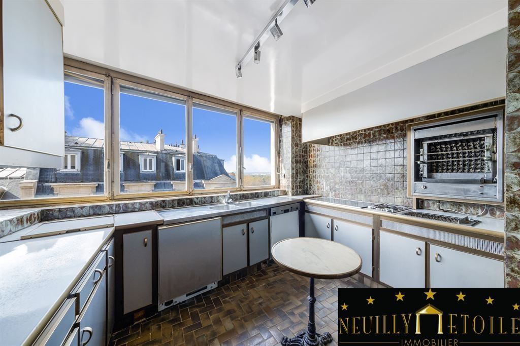 Apartment in Porte Dauphine, Paris 16e Arrondissement, Paris 4 - 16369220