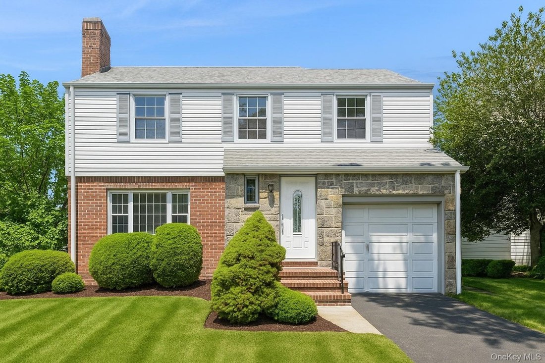 House in New York, New York, United States 1 - 16374670