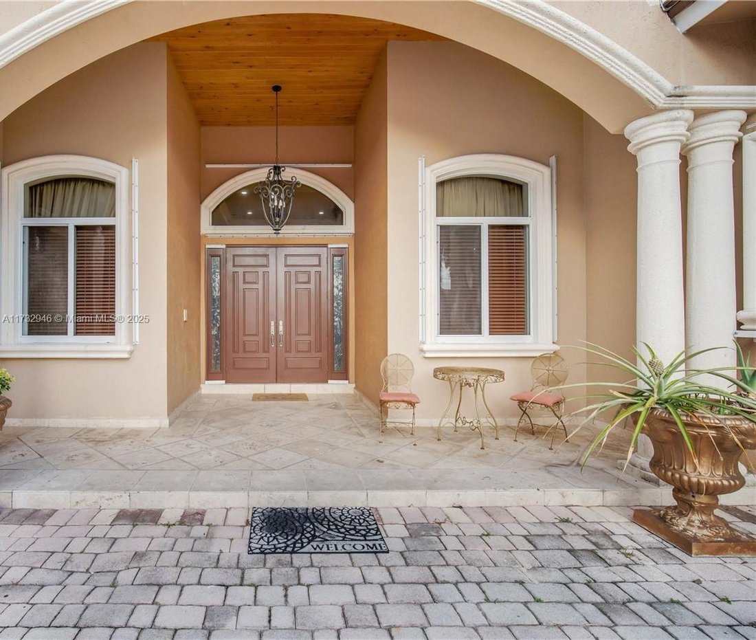 House in Miami, Florida, United States 4 - 16367849