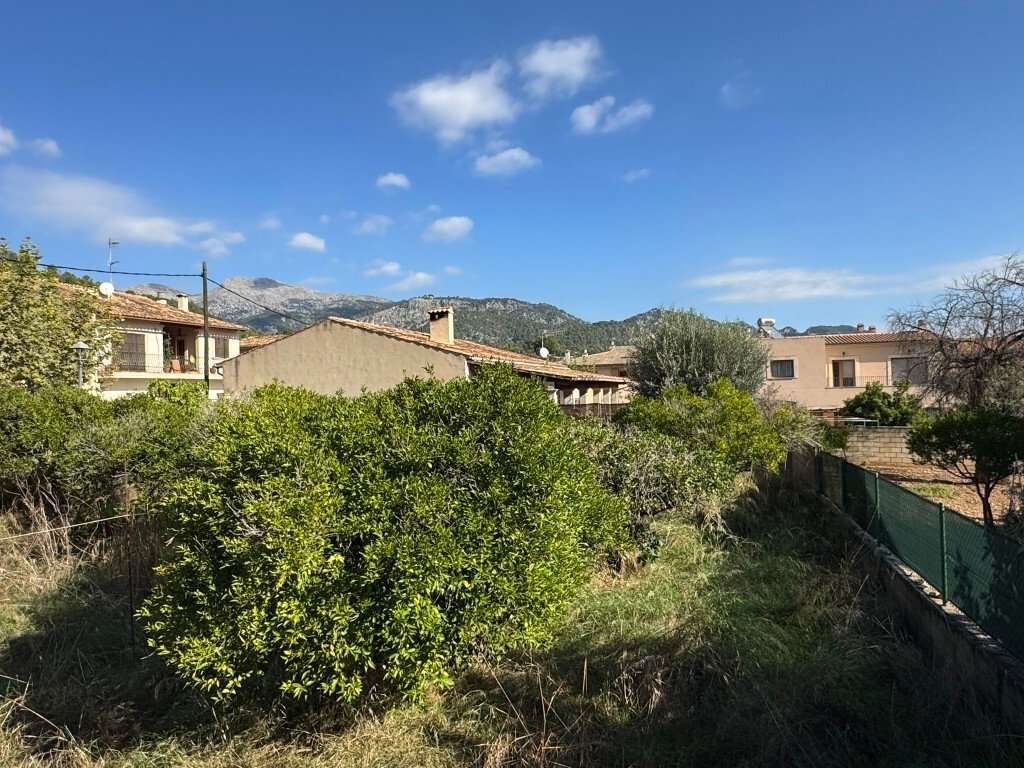 Land in Mancor de la Vall, Balearic Islands, Spain 1 - 16371876