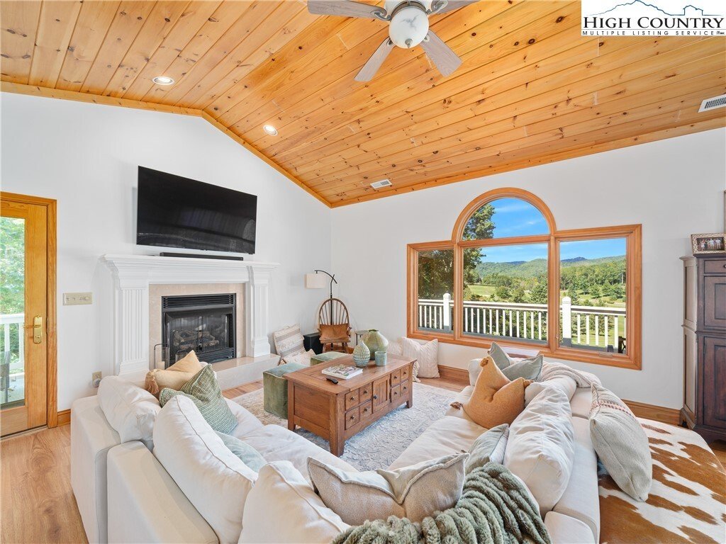 House in Newland, North Carolina, United States 2 - 16370770