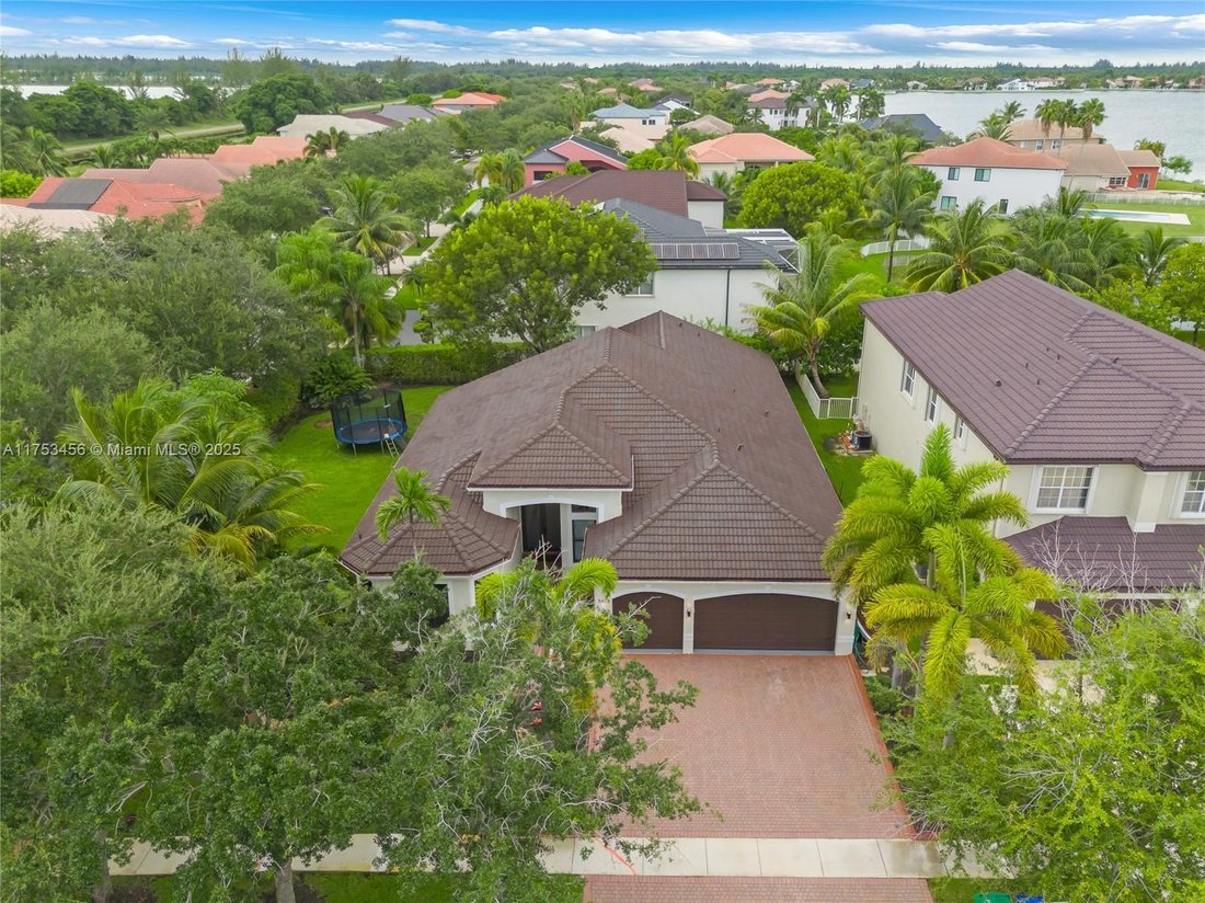 House in Miramar, Florida, United States 3 - 16367116