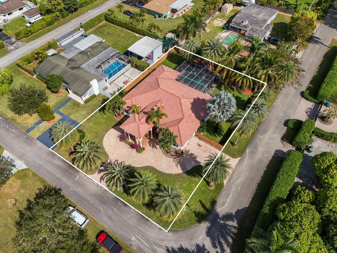 House in Homestead, Florida, United States 2 - 16367957