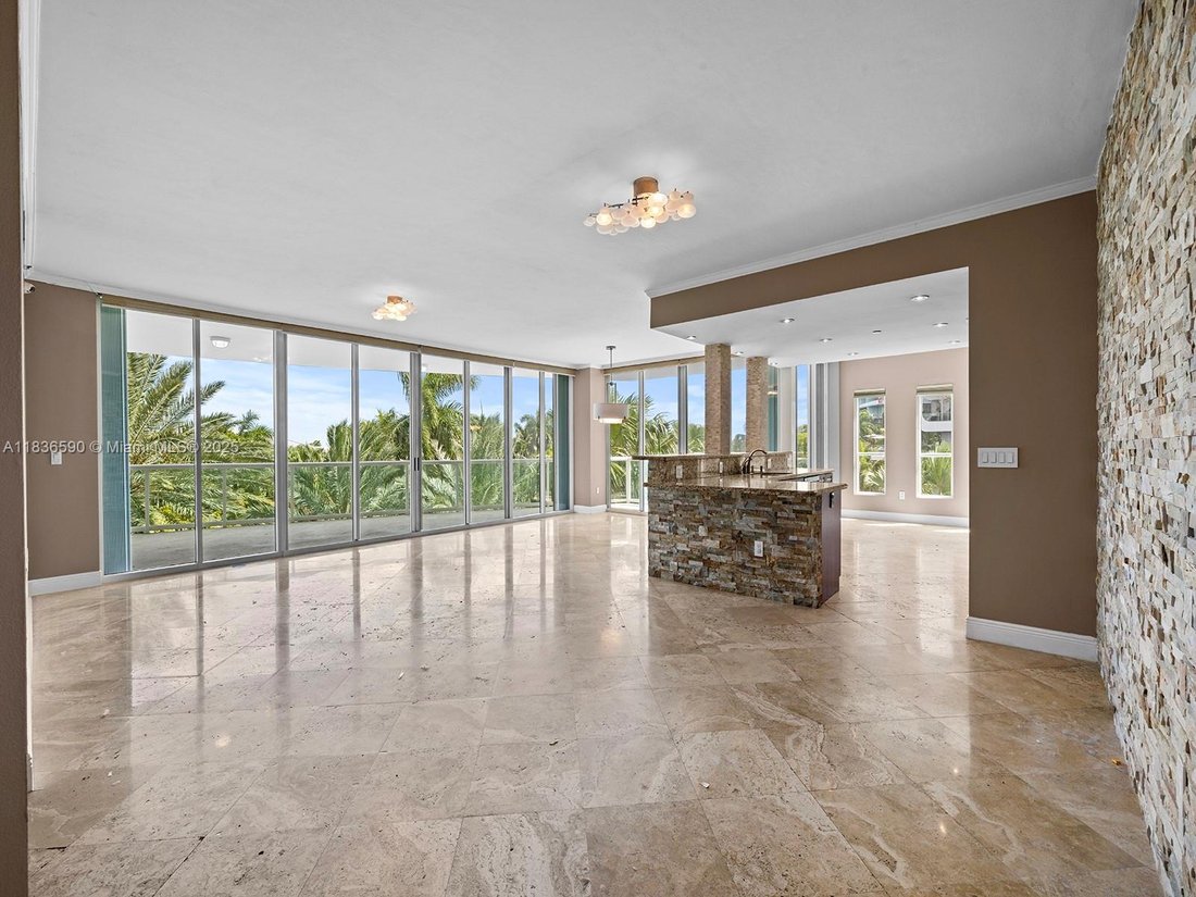 Condo in Miami, Florida, United States 4 - 16366828