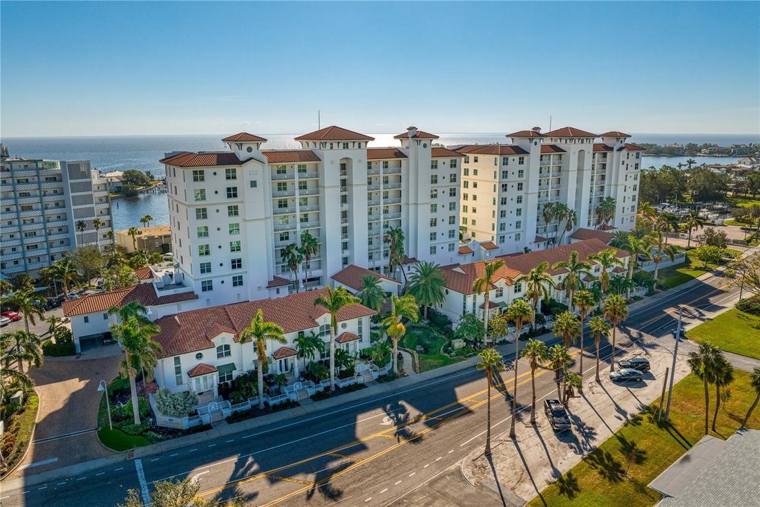 Condo in St. Petersburg, Florida, United States 2 - 16367905