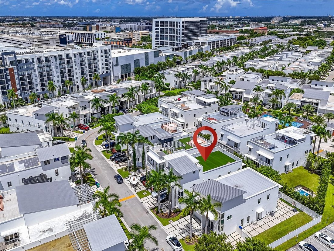 House in Miami Springs, Florida, United States 5 - 16366072