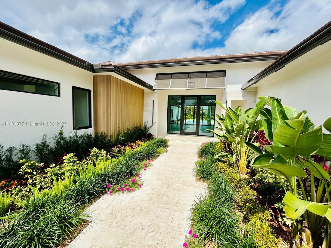 House in Davie, Florida, United States 3 - 16368040
