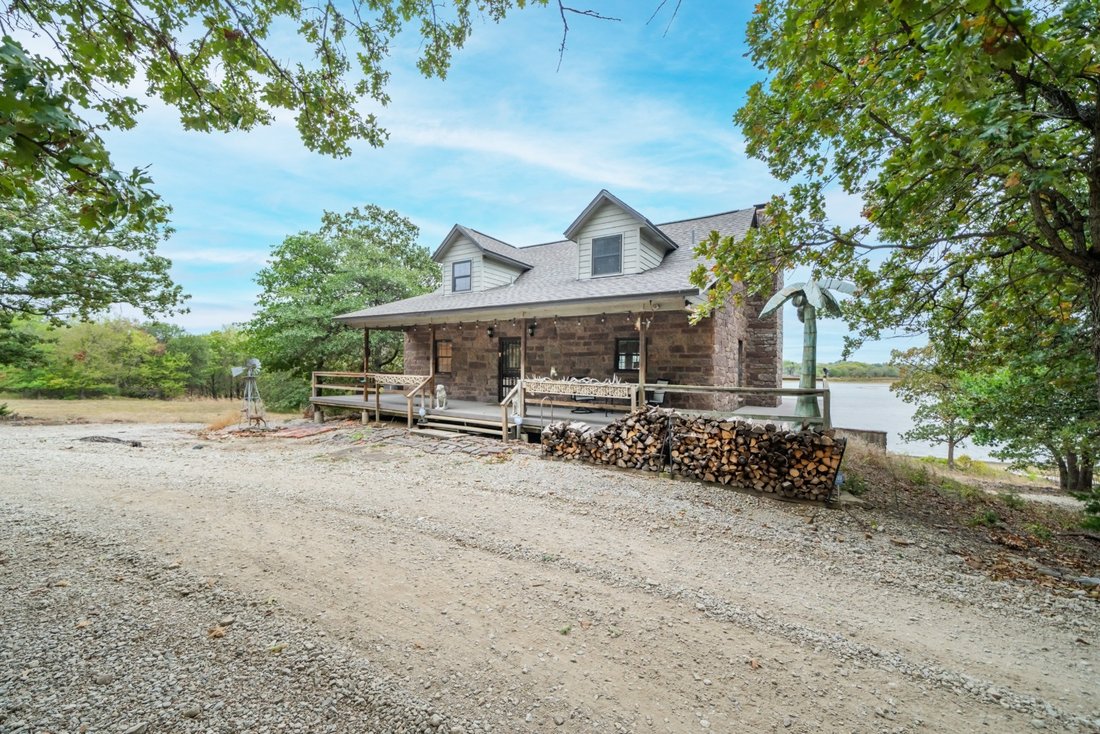 House in Havana, Kansas, United States 3 - 16366447