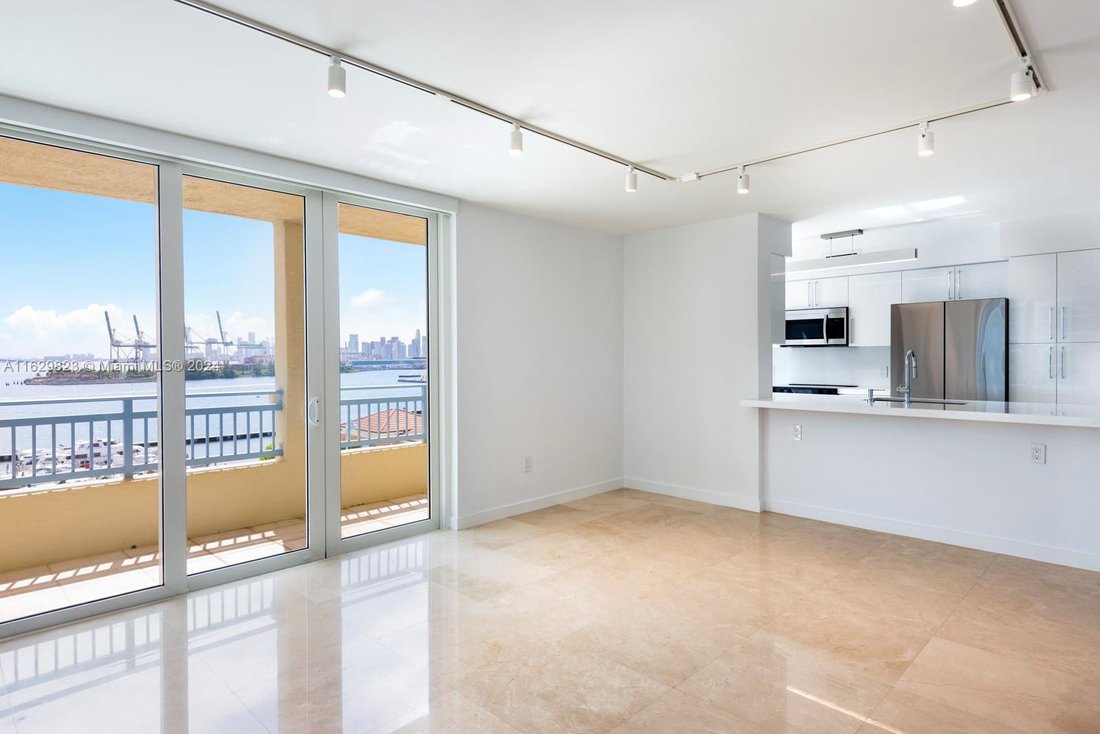 Condo in Miami Beach, Florida, United States 2 - 16367009