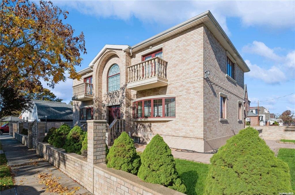 House in New York, New York, United States 1 - 16366275