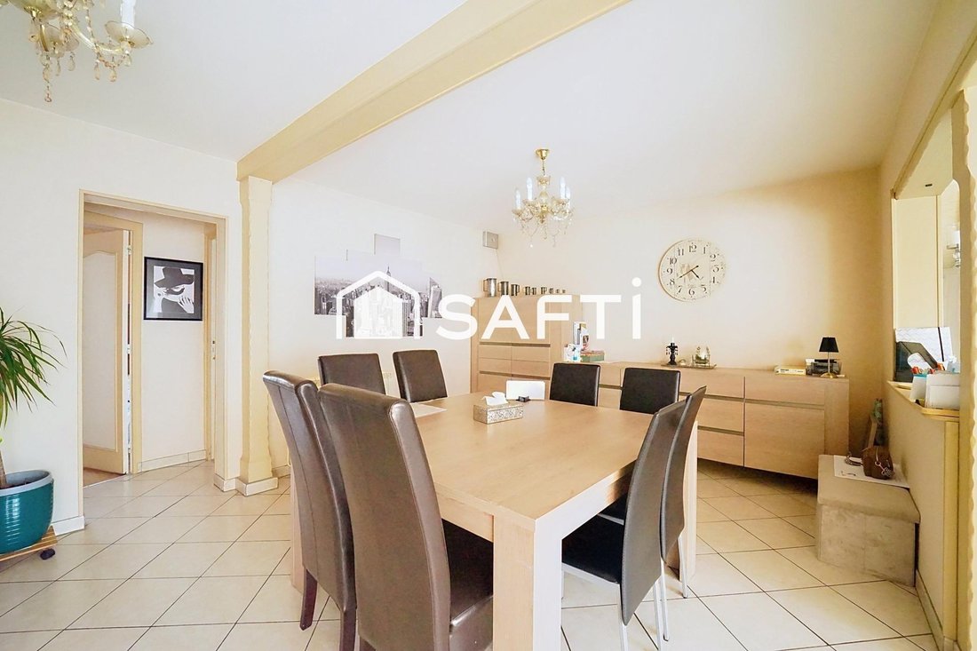 House in Arrondissement of Bobigny, Ile-de-France, France 4 - 16369892